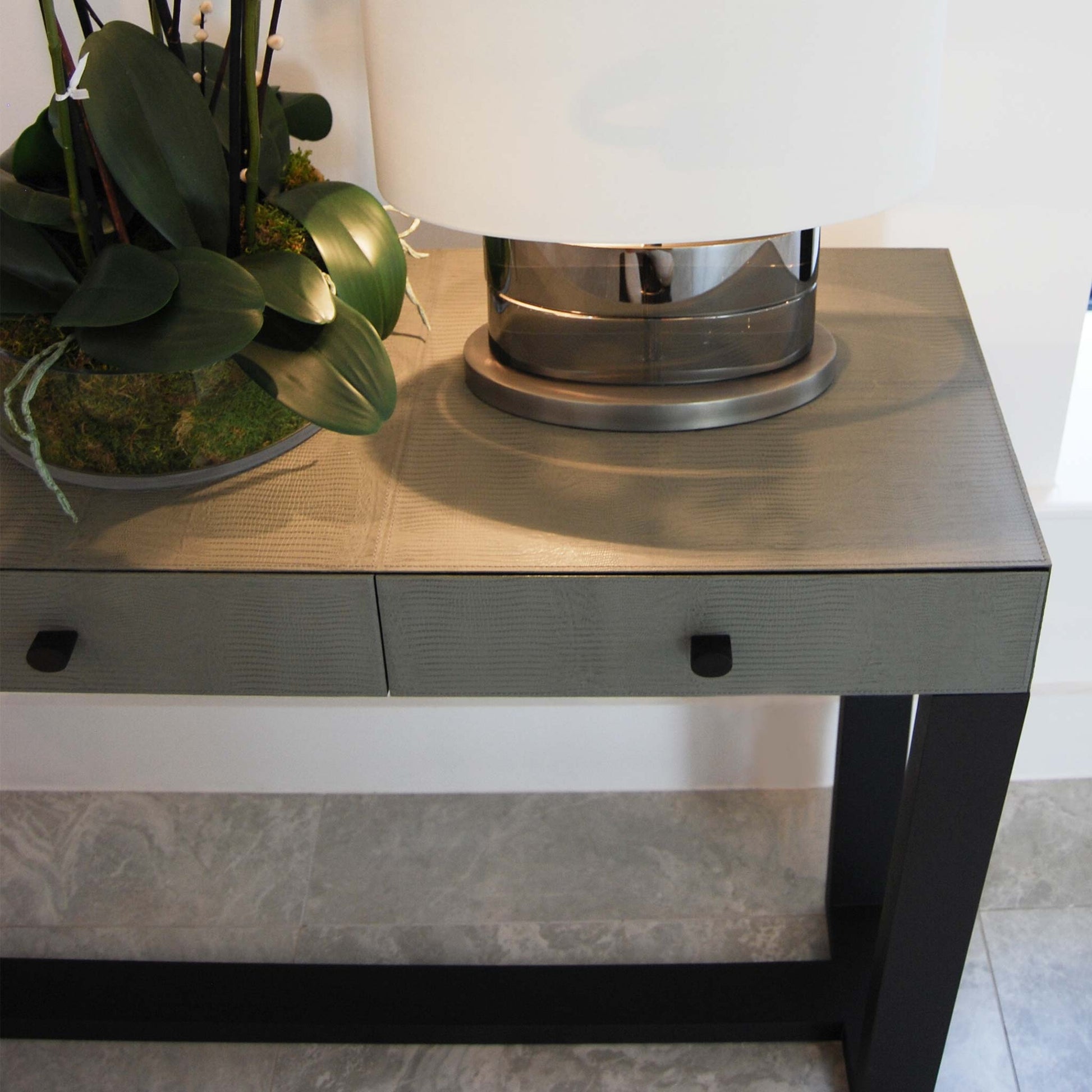 Console table with drawers for entrance hall with accessories