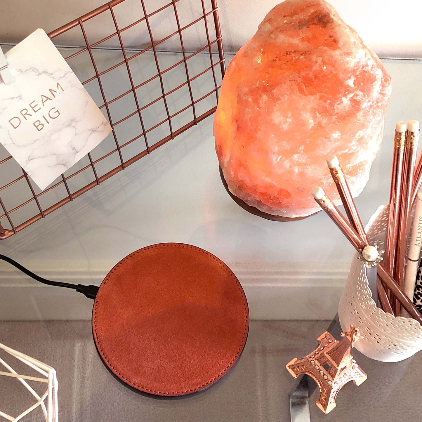 Spot Wireless Leather Round Charger in Papaya